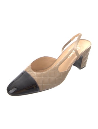 Chanel 2022 Interlocking CC Logo Slingback Pumps