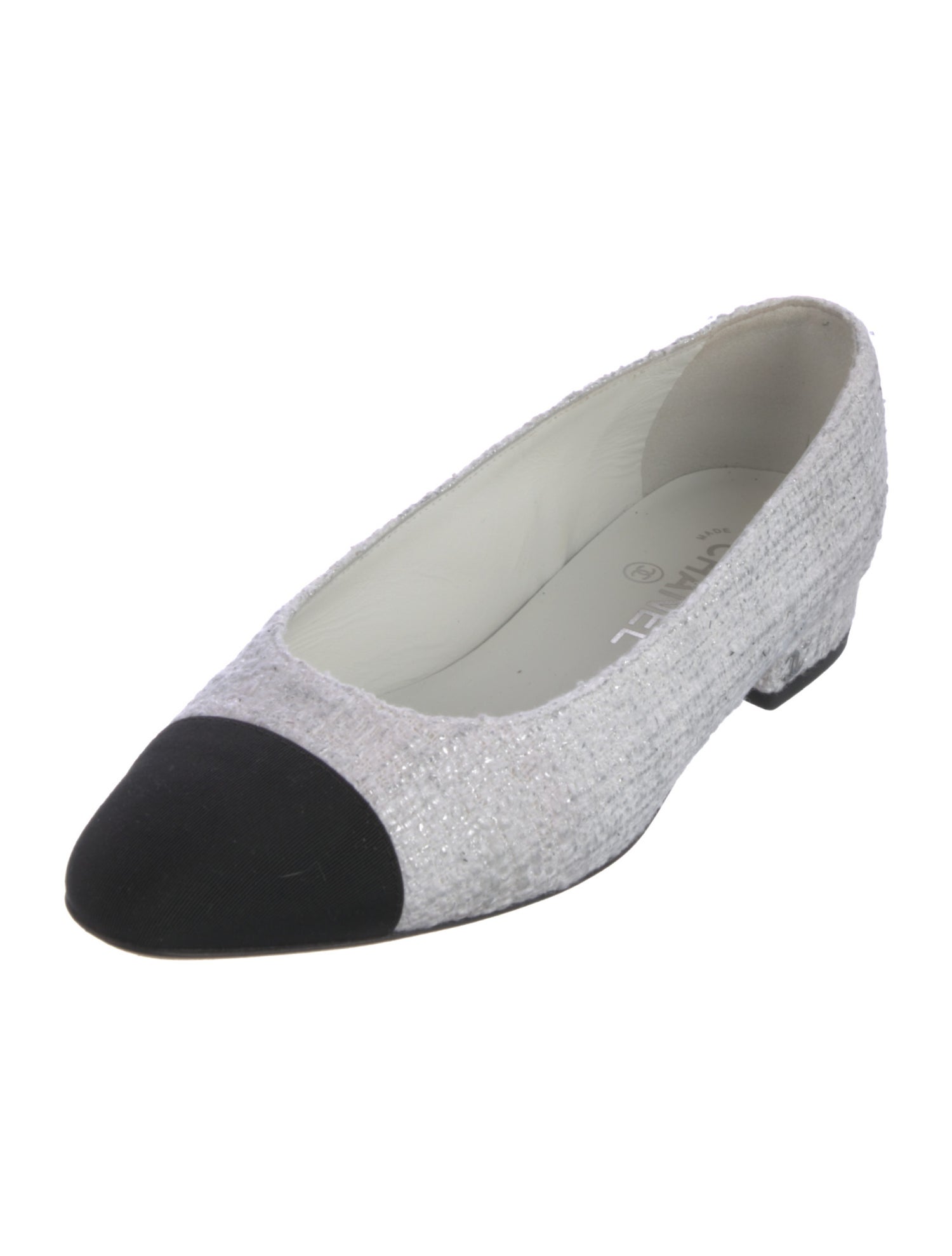 Chanel 2023 Interlocking CC Logo Ballet Flats