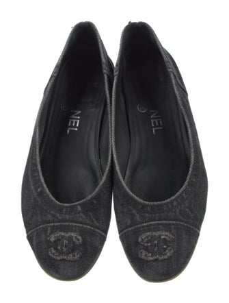 Chanel 2020 Interlocking CC Logo Flats
