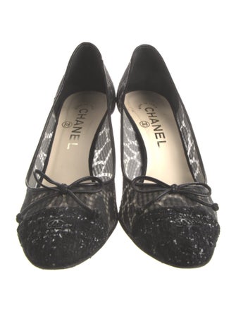 Chanel Interlocking CC Logo Mesh Pumps