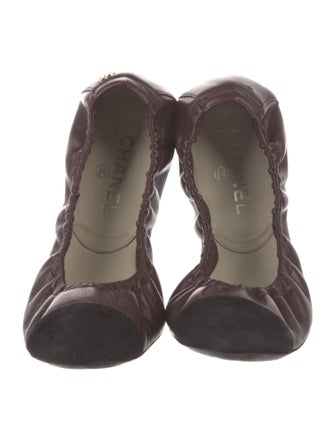 Chanel Interlocking CC Logo Leather Ballet Flats
