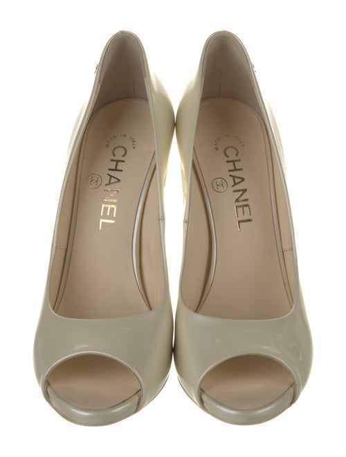 Chanel 2015 Interlocking CC Logo Pumps