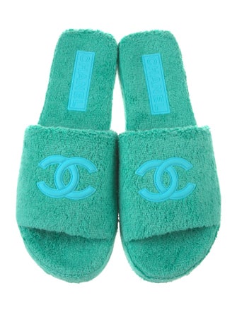 Chanel 2022 Interlocking CC Logo Slides