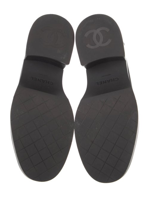 Chanel 2022 Interlocking CC Logo Pumps