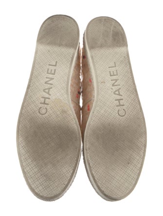 Chanel 2019 Interlocking CC Logo Espadrilles