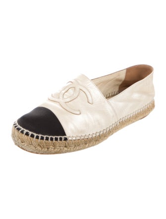 Chanel 2017 Interlocking CC Logo Espadrilles