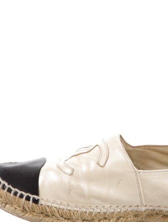 Chanel 2017 Interlocking CC Logo Espadrilles