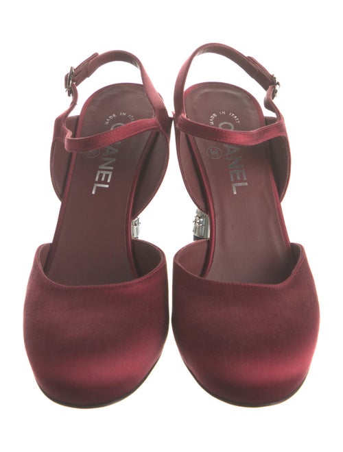 Chanel 2021 Interlocking CC Logo Slingback Pumps