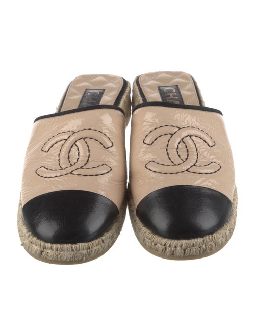 Chanel 2023 Interlocking CC Logo Espadrilles