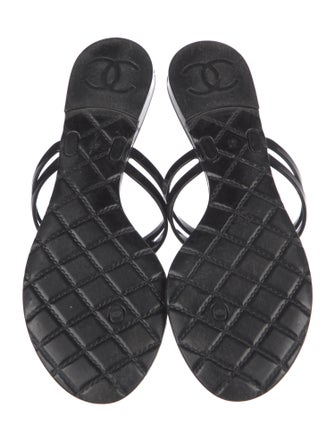 Chanel Interlocking CC Logo Rubber Flip Flops