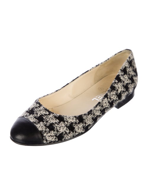 Chanel 2011 Interlocking CC Logo Ballet Flats