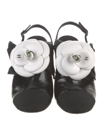 Chanel 2023 Interlocking CC Logo Slingback Pumps