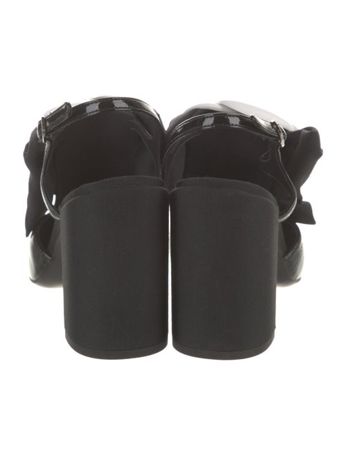 Chanel 2023 Interlocking CC Logo Slingback Pumps