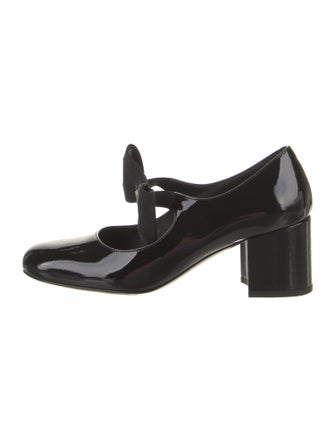 Chanel 2024 Interlocking CC Logo Pumps