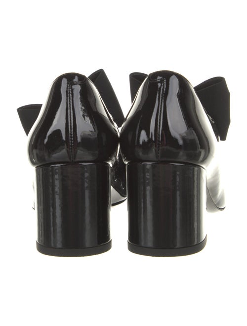 Chanel 2024 Interlocking CC Logo Pumps