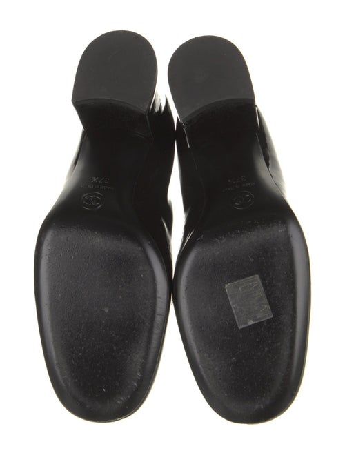 Chanel 2024 Interlocking CC Logo Pumps