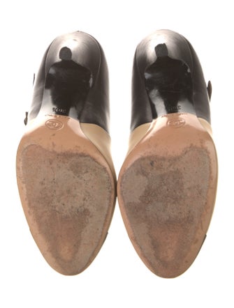 Chanel 2008 Interlocking CC Logo T-Strap Pumps