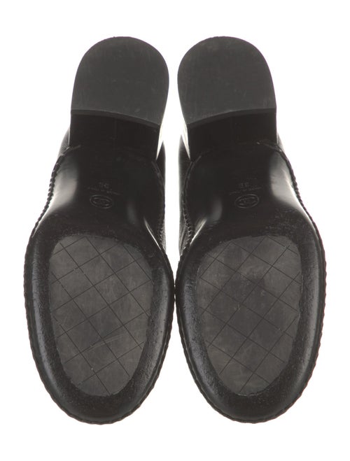 Chanel 2022 Interlocking CC Logo Pumps