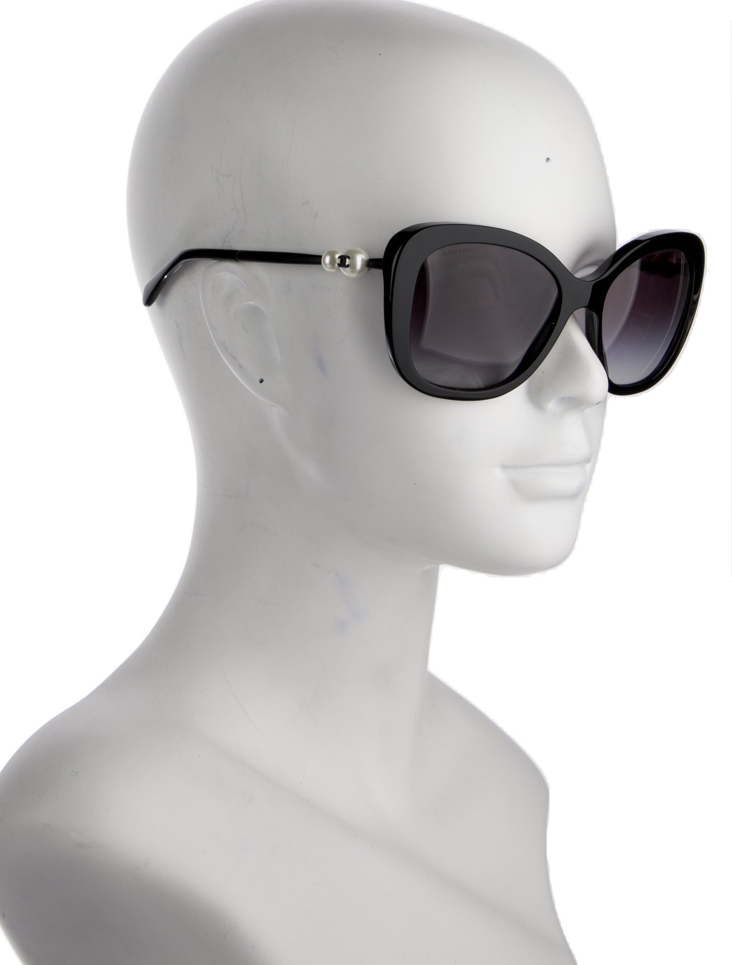 Chanel Interlocking CC Logo Cat-Eye Sunglasses
