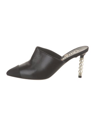 Chanel 2020 Interlocking CC Logo Mules