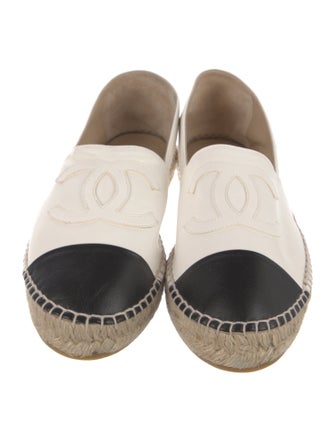 Chanel 2015 Interlocking CC Logo Espadrilles