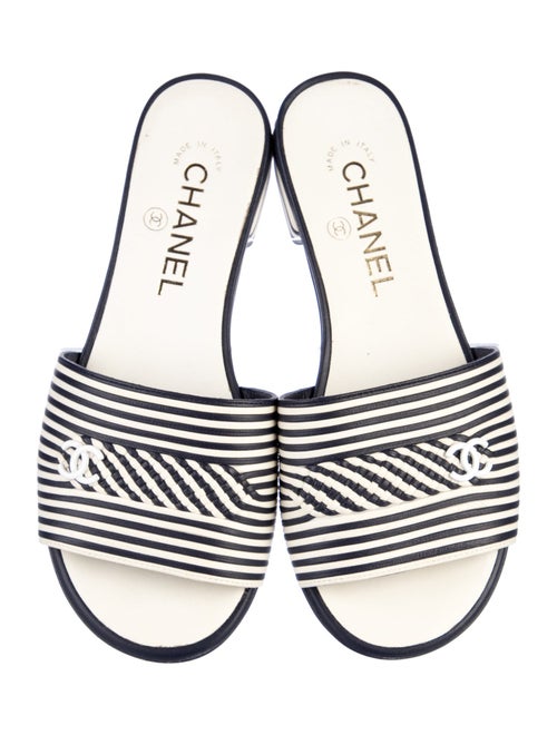 Chanel 2020 Interlocking CC Logo Slides