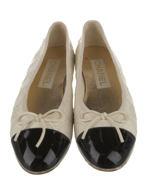 Chanel 2023 Interlocking CC Logo Ballet Flats