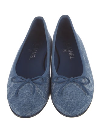 Chanel 2023 Interlocking CC Logo Ballet Flats