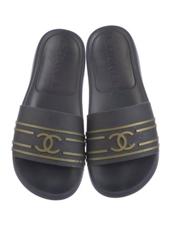 Chanel 2019 Interlocking CC Logo Slides
