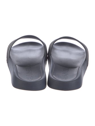 Chanel 2019 Interlocking CC Logo Slides