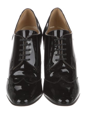 Chanel 2017 Interlocking CC Logo Pumps