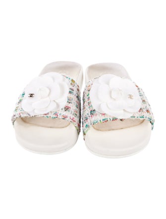 Chanel 2017 Interlocking CC Logo Slides