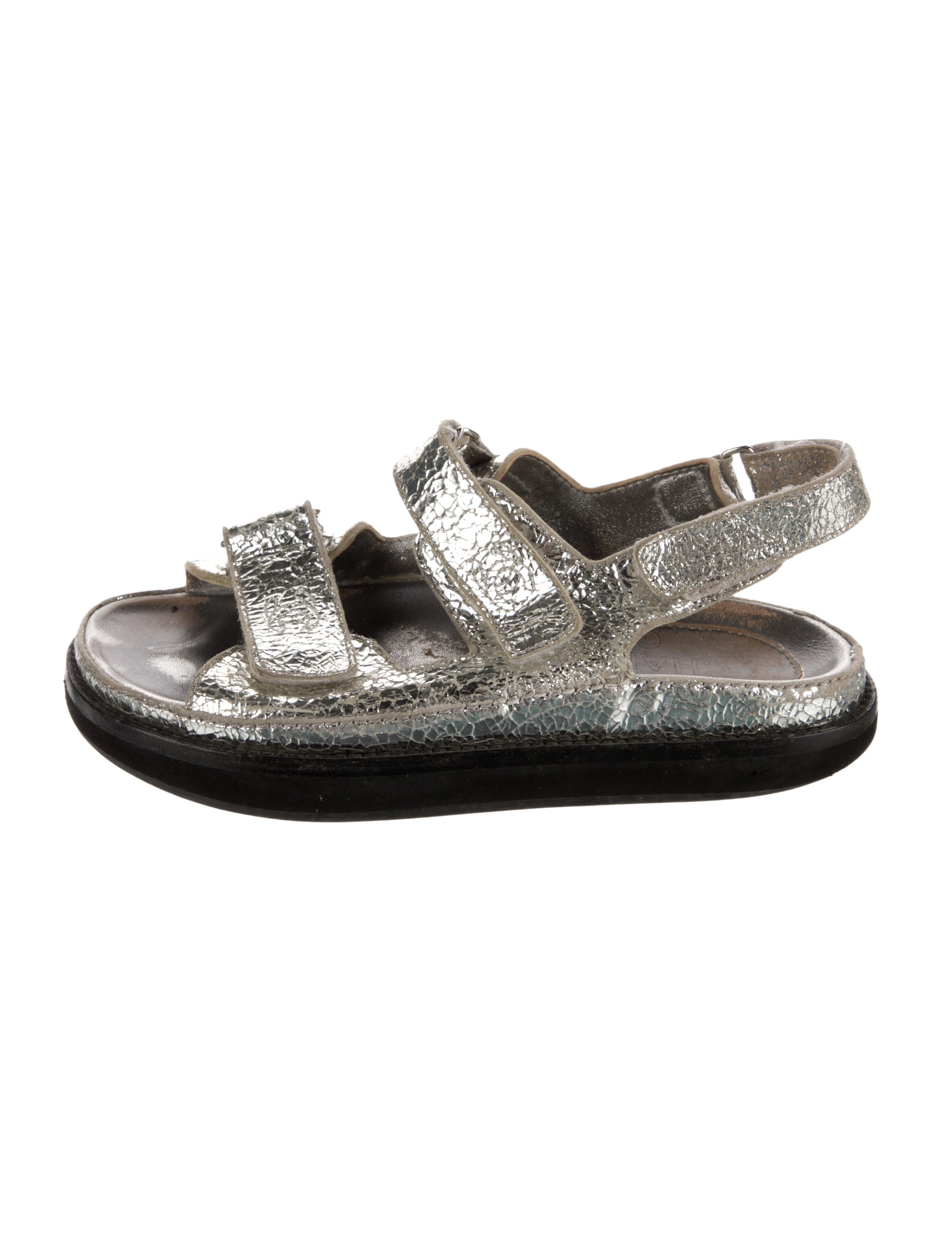 Chanel 2023 Interlocking CC Logo Slides - Neutrals Sandals