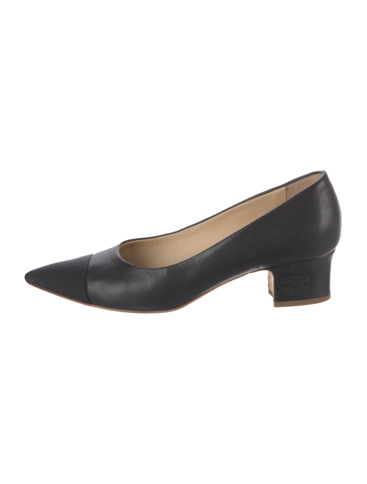 Chanel Interlocking CC Logo Leather Pumps