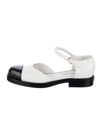 Chanel 2023 Interlocking CC Logo D'Orsay Flats