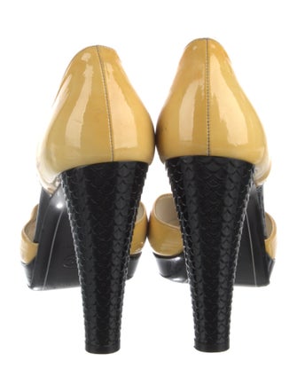 Chanel 2008 Interlocking CC Logo D'Orsay Pumps