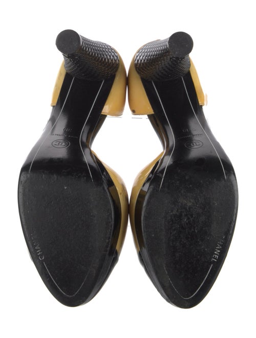 Chanel 2008 Interlocking CC Logo D'Orsay Pumps