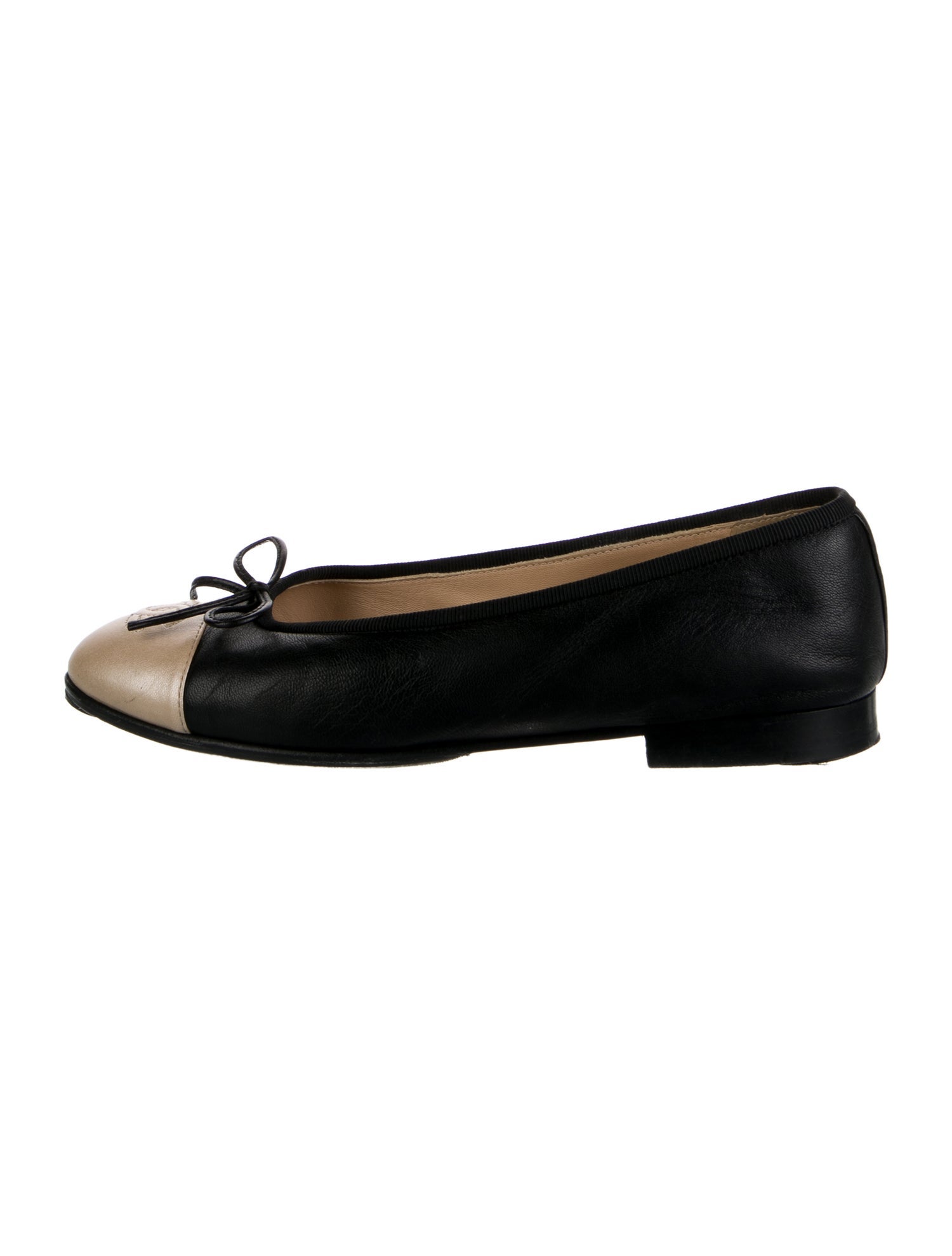 Chanel Interlocking CC Logo Lambskin Ballet Flats