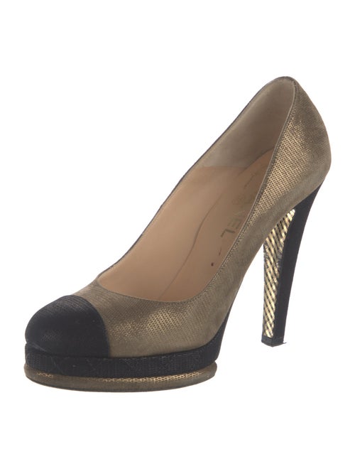 Chanel 2012 Interlocking CC Logo Pumps