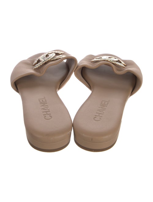 Chanel Interlocking CC Logo Leather Slides