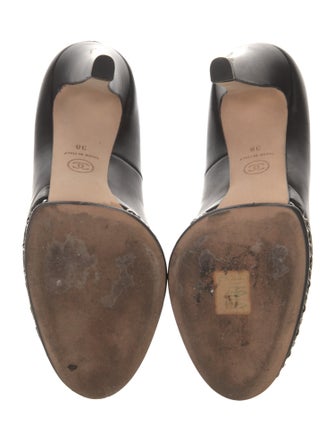 Chanel 2013 Interlocking CC Logo Pumps