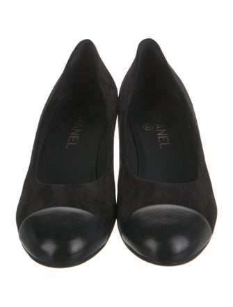 Chanel Interlocking CC Logo Suede Pumps