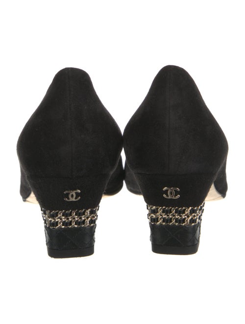 Chanel Interlocking CC Logo Suede Pumps