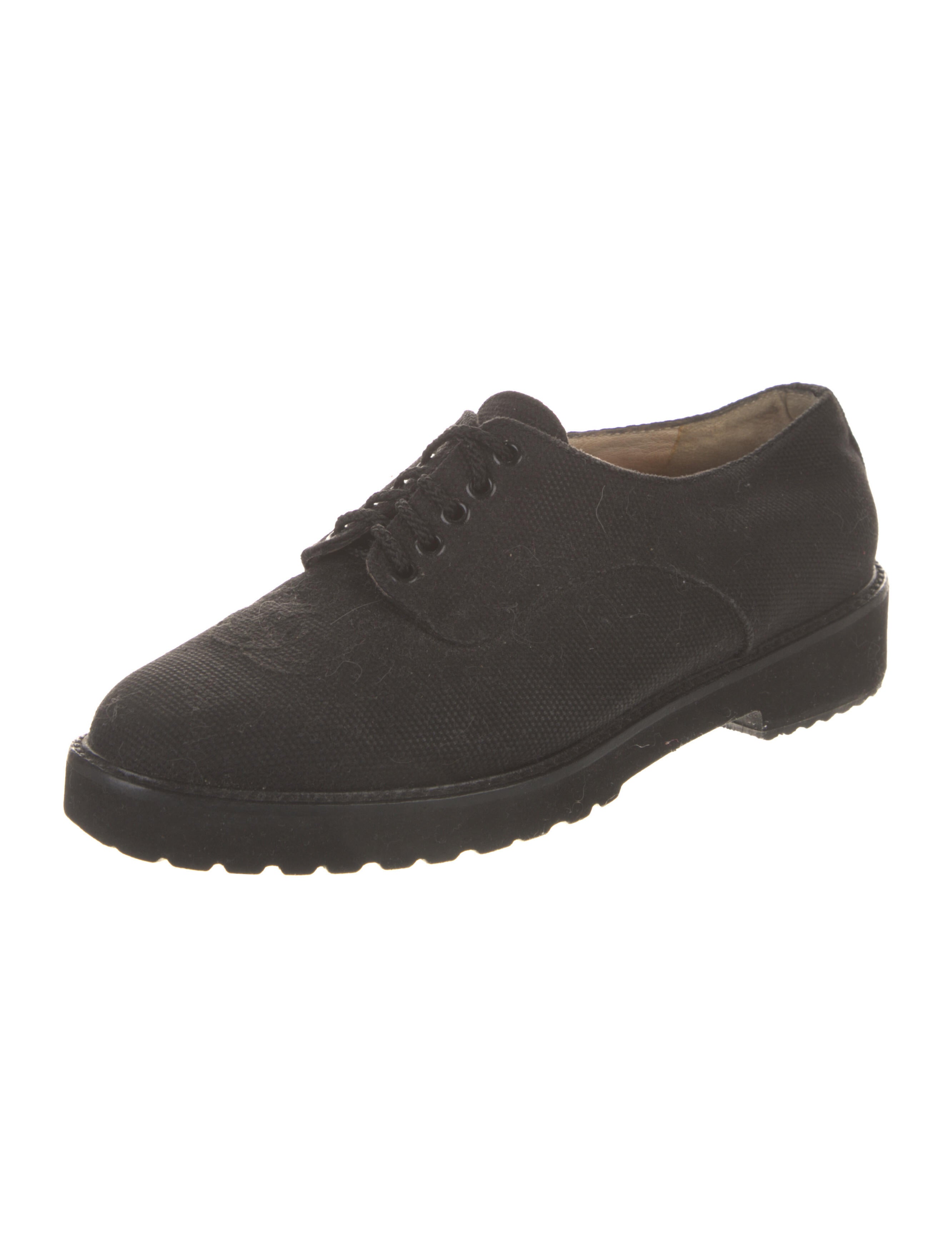 Chanel Vintage Interlocking CC Logo Oxfords