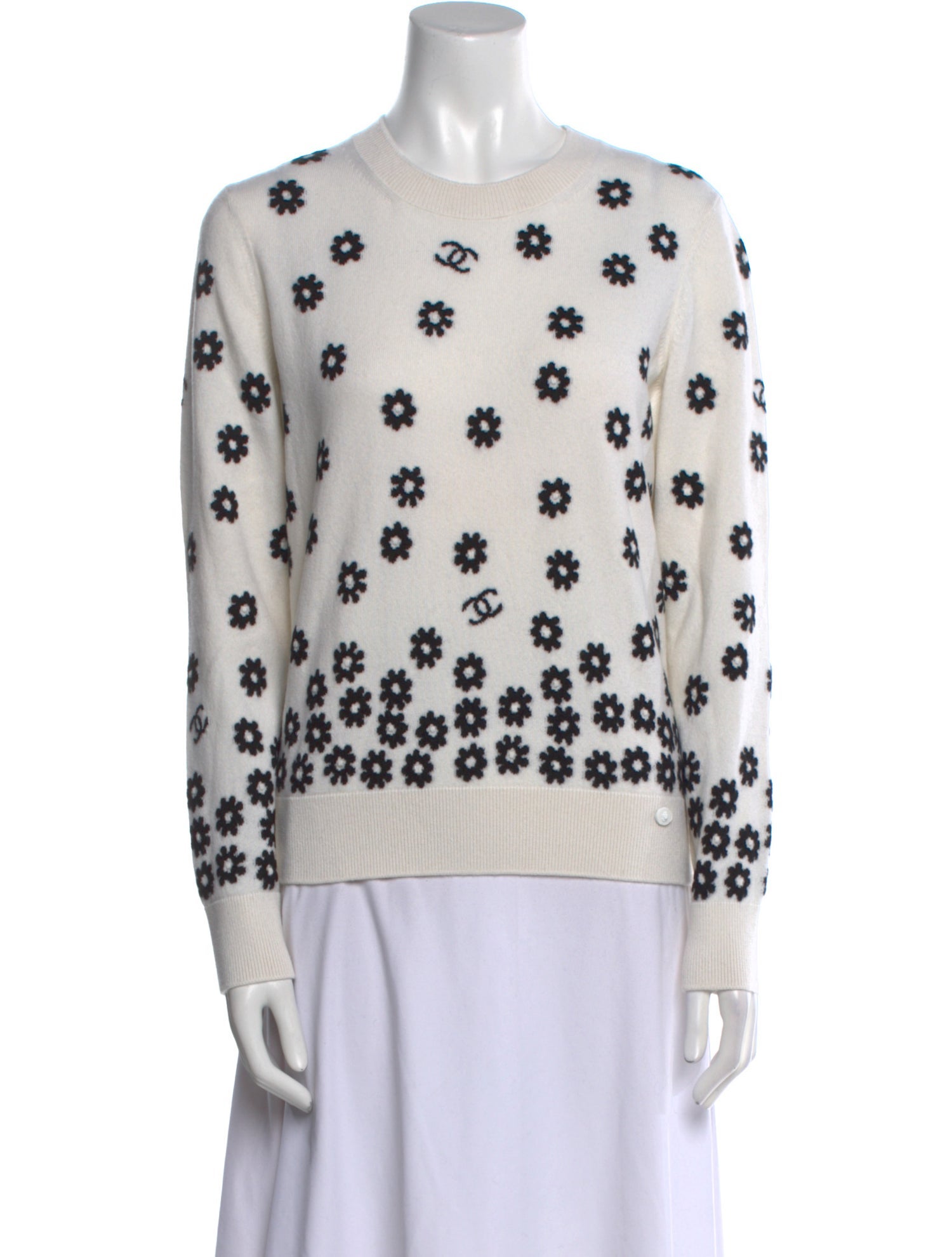 Chanel 2022 Cashmere Sweater