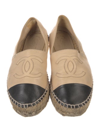 Chanel Interlocking CC Logo Leather Espadrilles