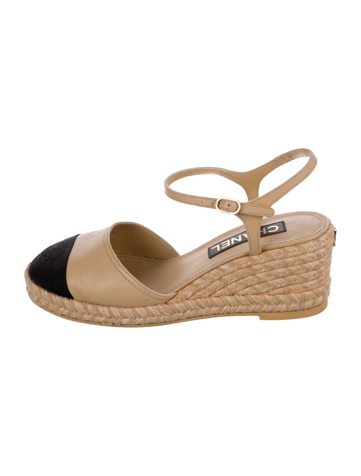 Chanel 2023 Interlocking CC Logo Slingback Pumps