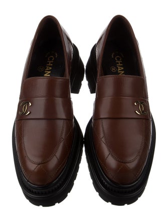Chanel 2024 Interlocking CC Logo Loafers