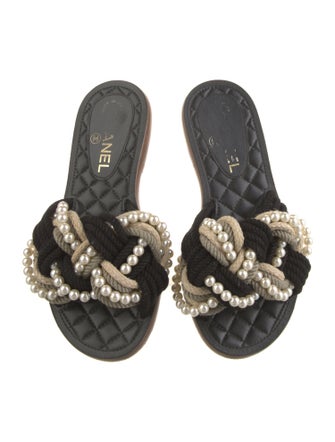Chanel Interlocking CC Logo Leather Slides
