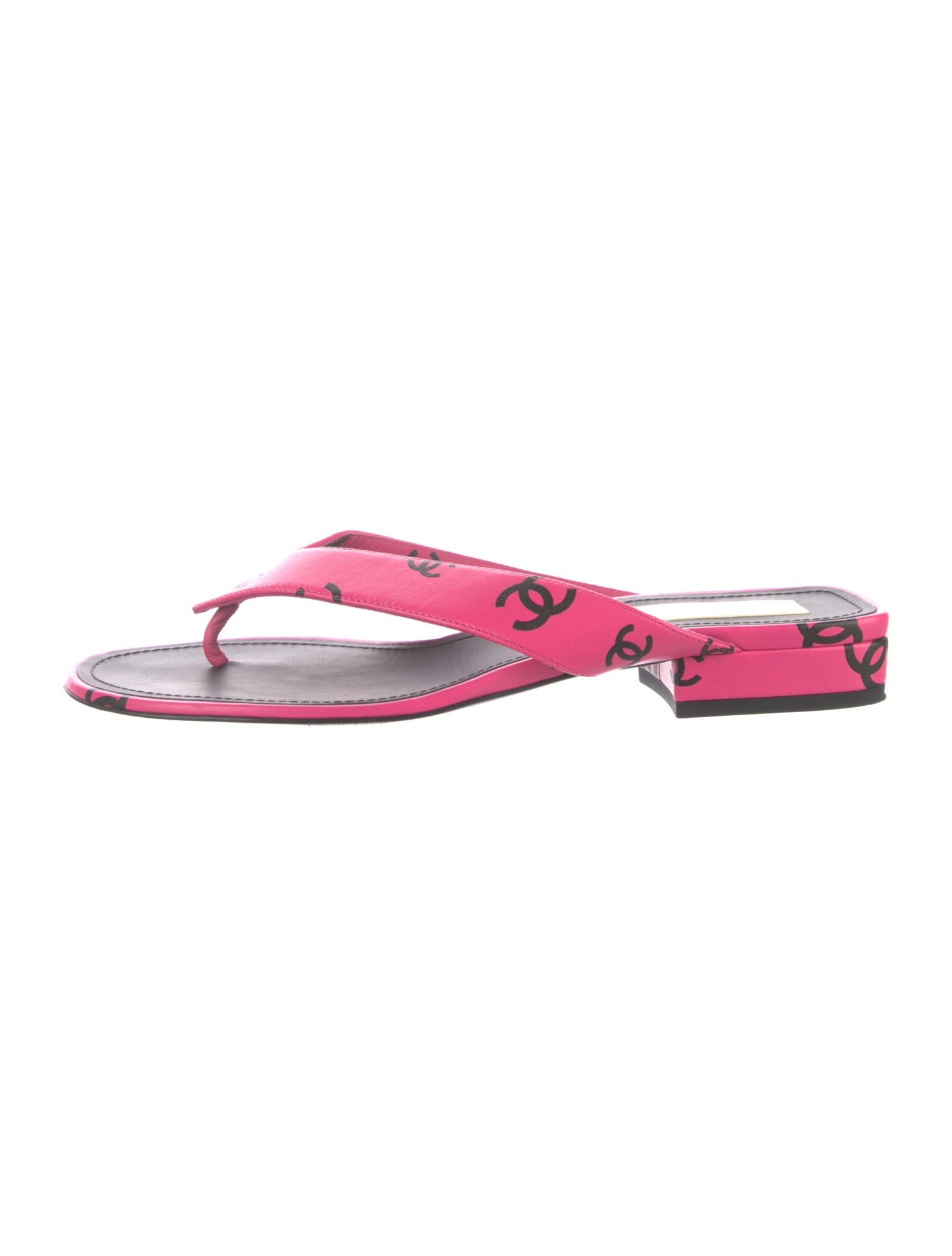 Pink Chanel On Sale - Up To 90% Off | The RealReal